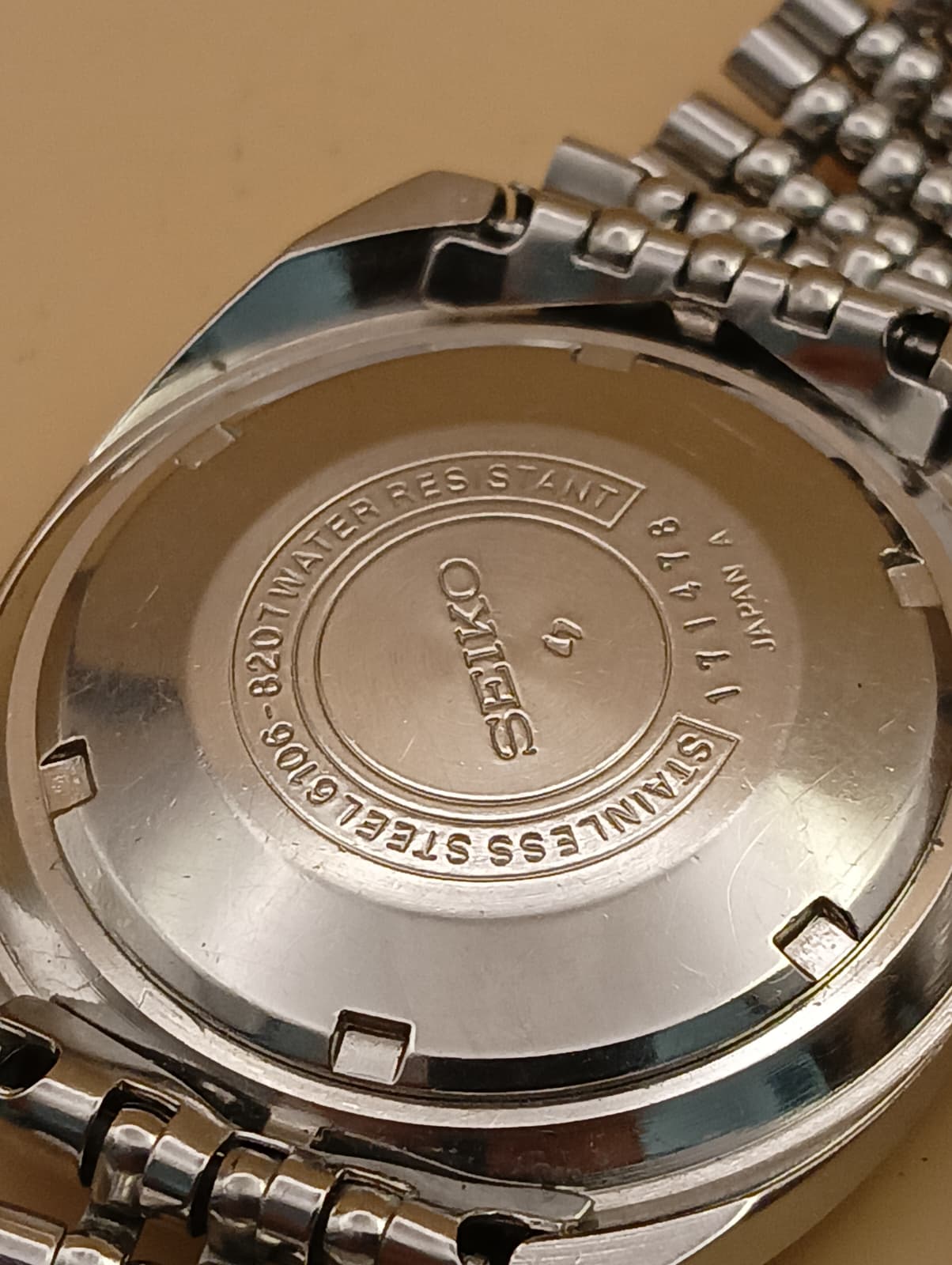 Seiko DX Rare 6106-8207 Vintage 1969 Greed Dial , Good conditions