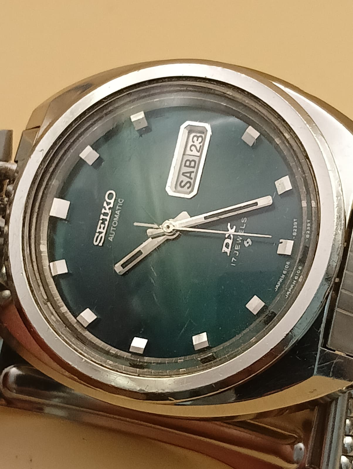 Seiko DX Rare 6106-8207 Vintage 1969 Greed Dial , Good conditions