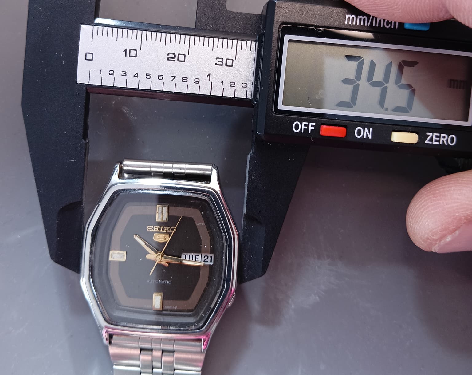 Seiko 5 Vintage Octagon ref.6309-5230