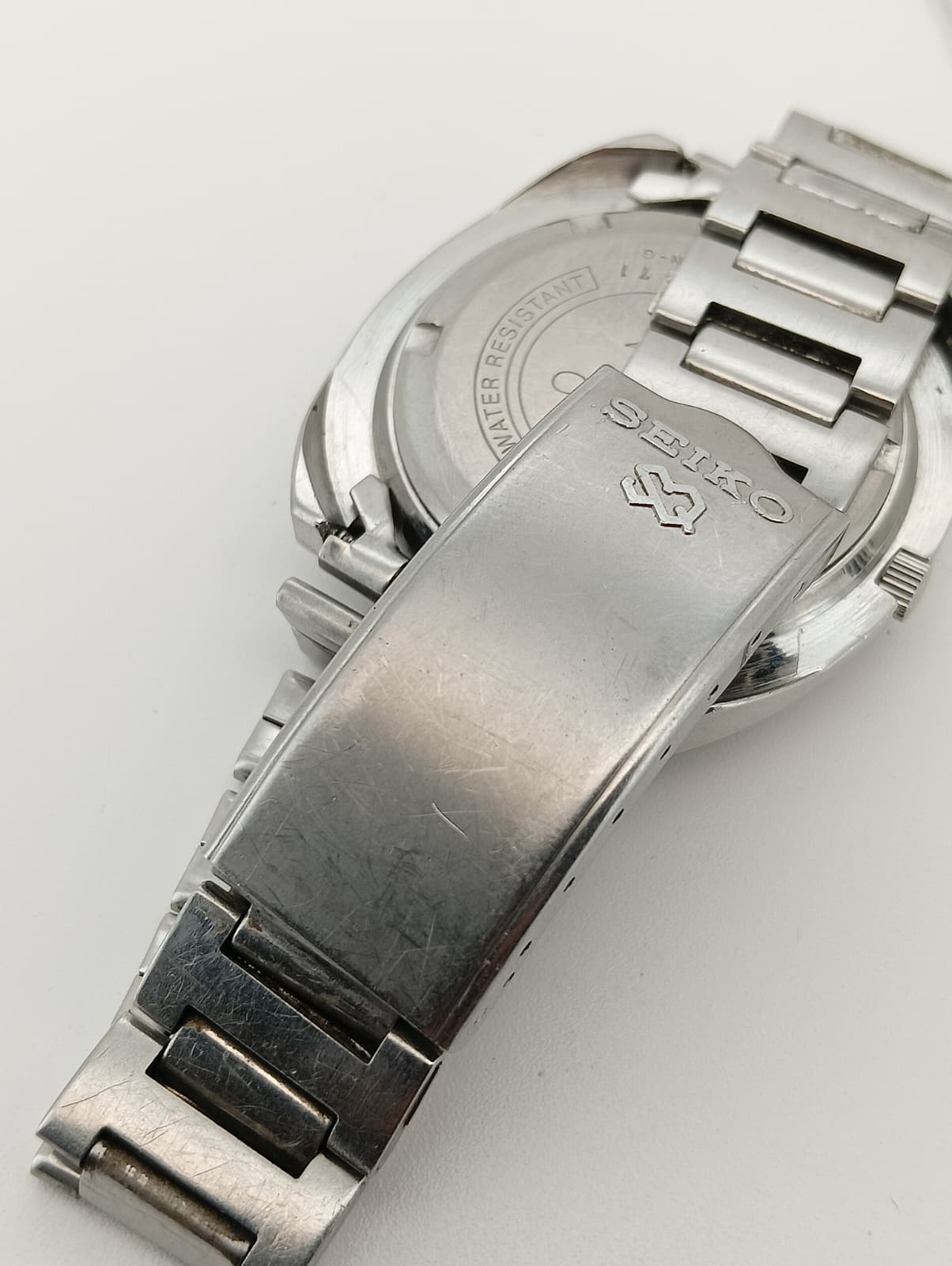 VINTAGE SEIKO AUTOMATIC 21 JEWELS (Ref. 7006-7020)