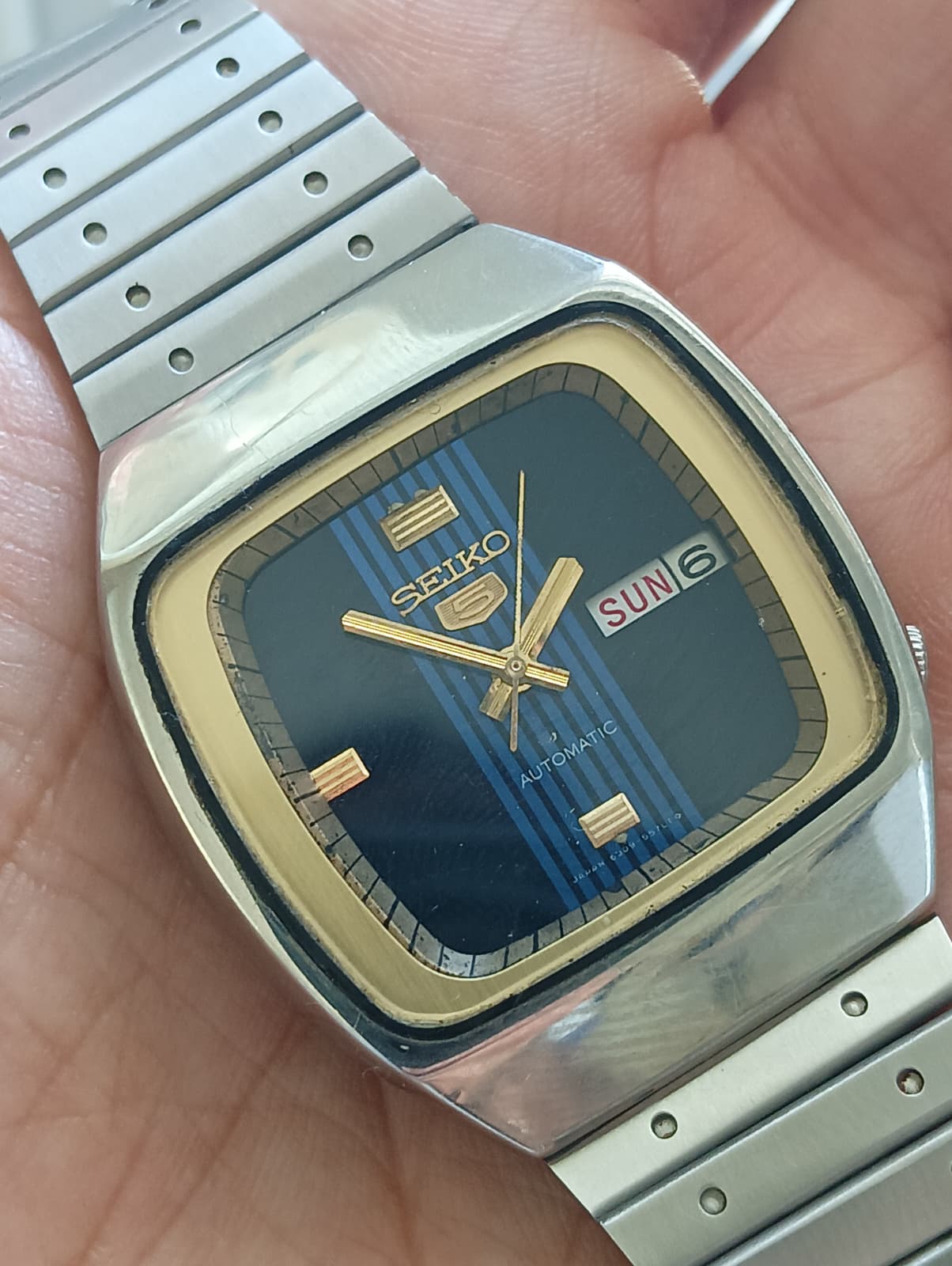 VINTAGE SEIKO 5 AUTOMATIC "TV SCREEN