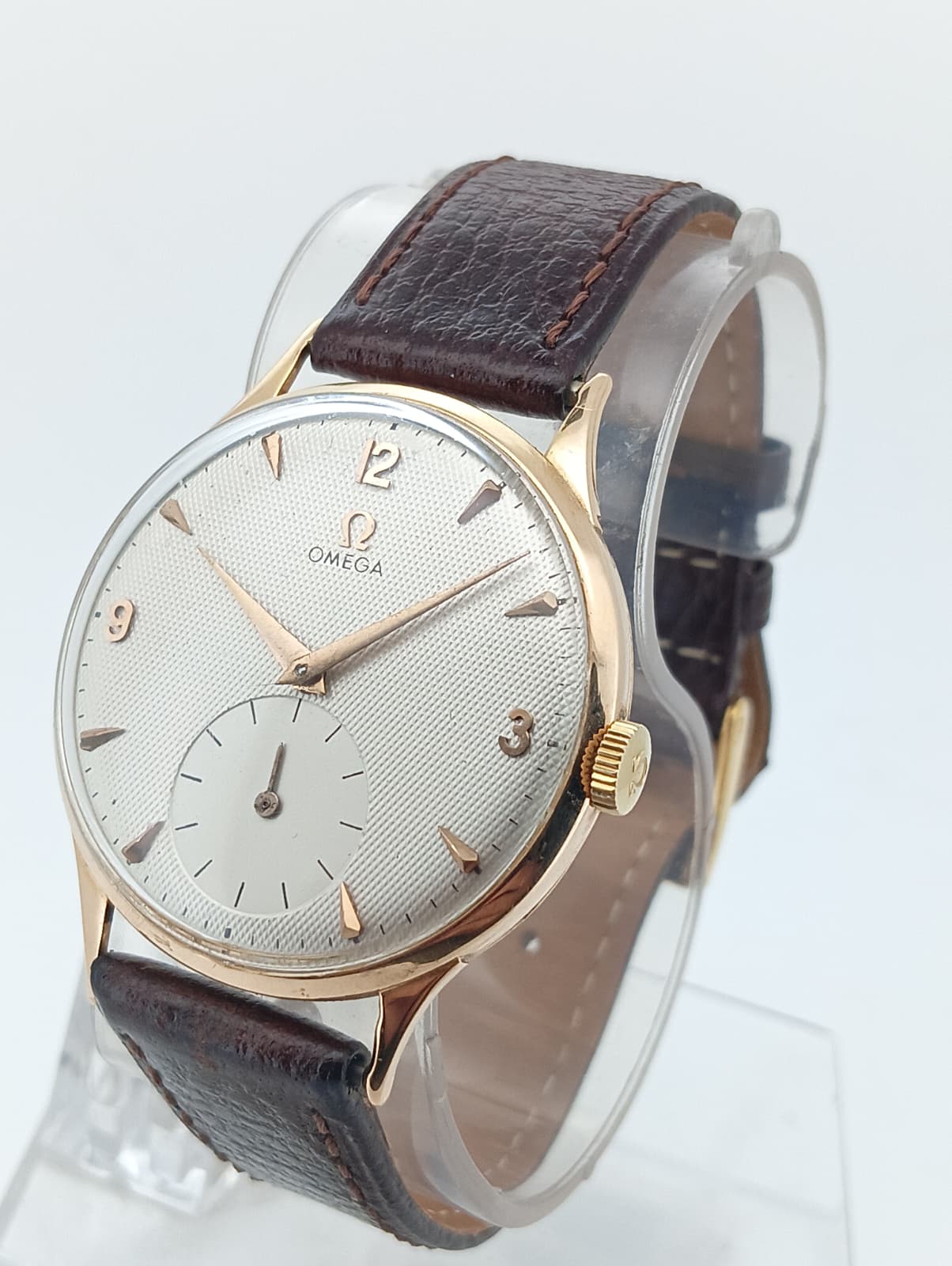 OMEGA Vintage "Honeycomb" Calatrava 18kt ⚜️
