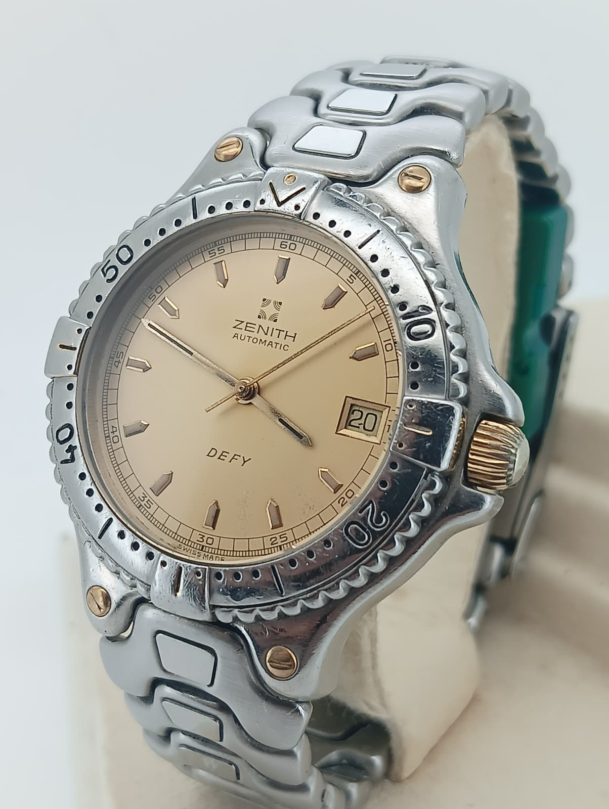 Zenith Defy Automatic Diver 200M ref.59.2000.462