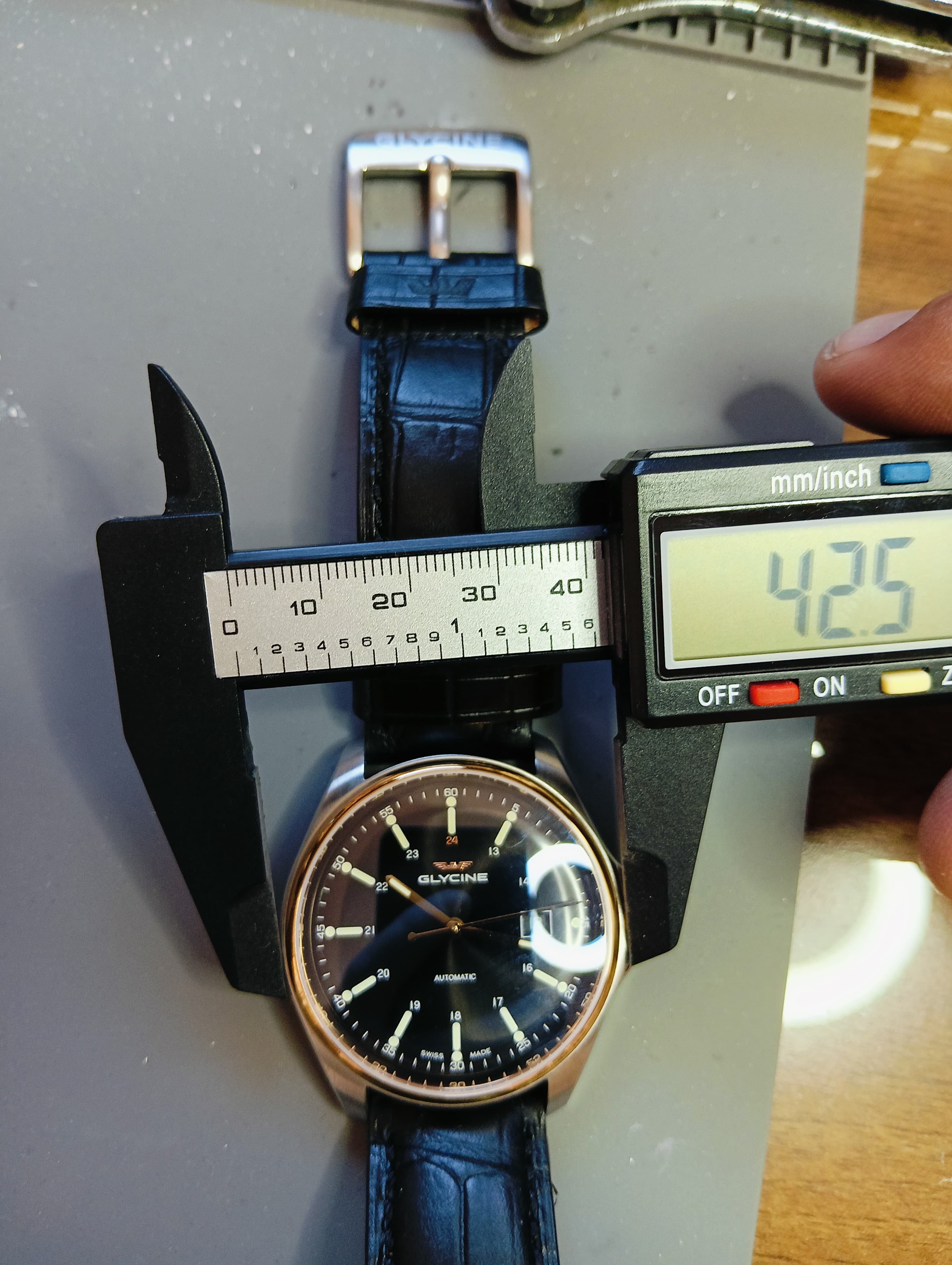Glycine Combat 6 Classic