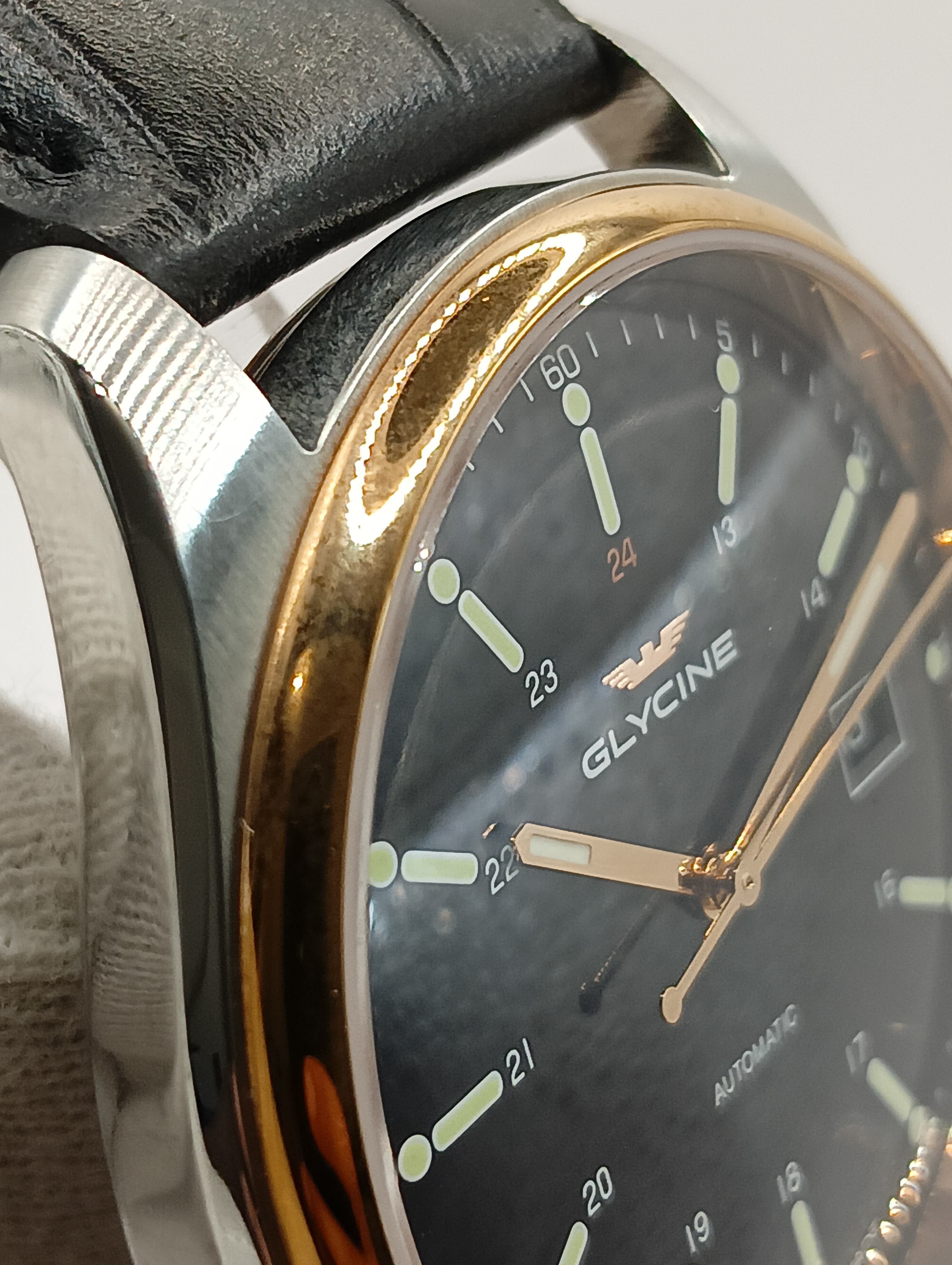 Glycine Combat 6 Classic