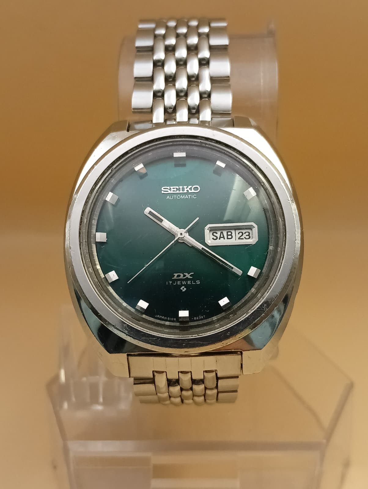 Seiko DX Rare 6106-8207 Vintage 1969 Greed Dial , Good conditions