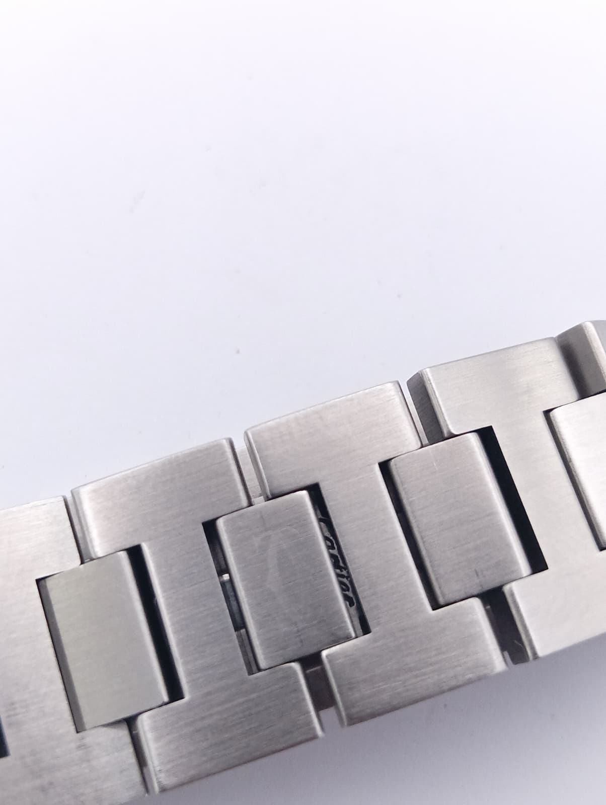 Cartier Pasha C 2324