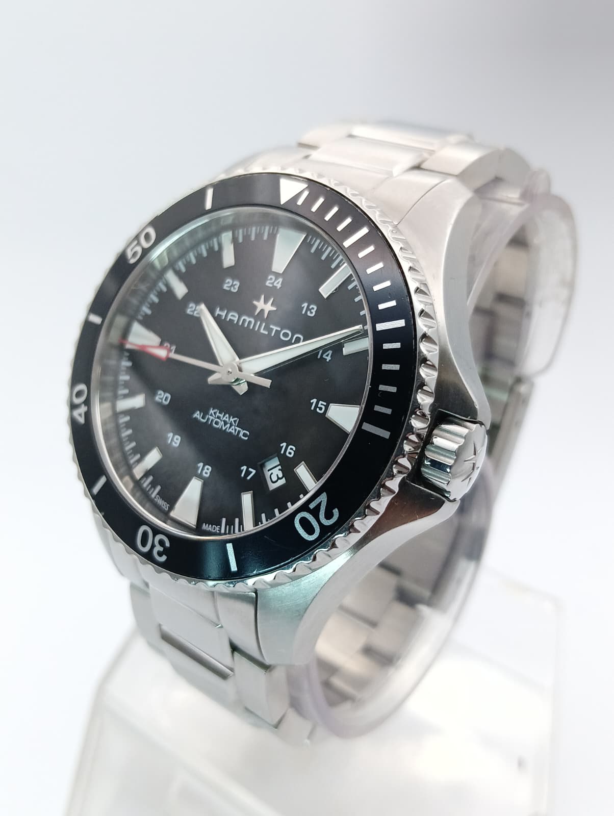 Hamilton Khaki Navy Scuba Ref.H82335131