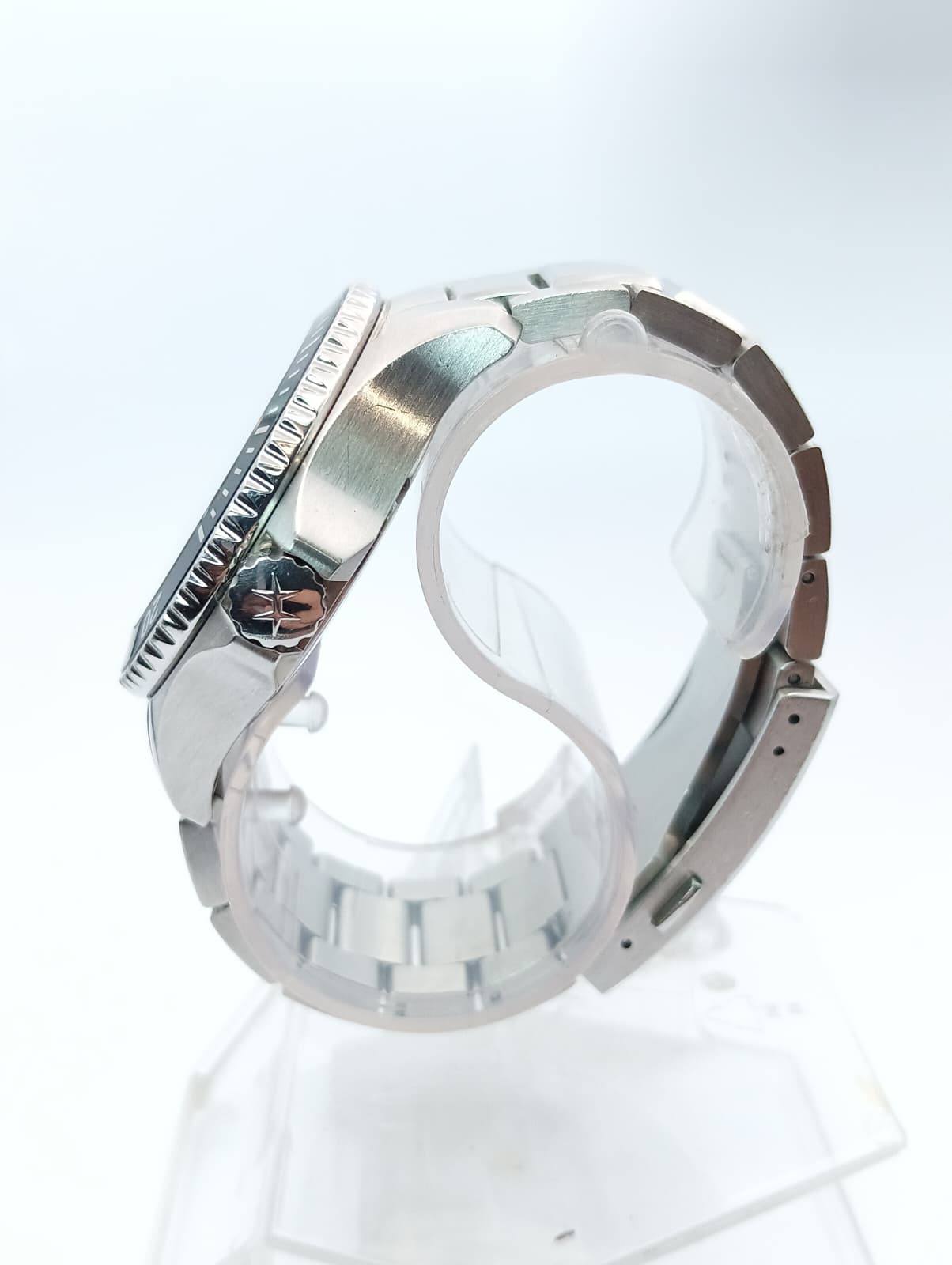 Hamilton Khaki Navy Scuba Ref.H82335131