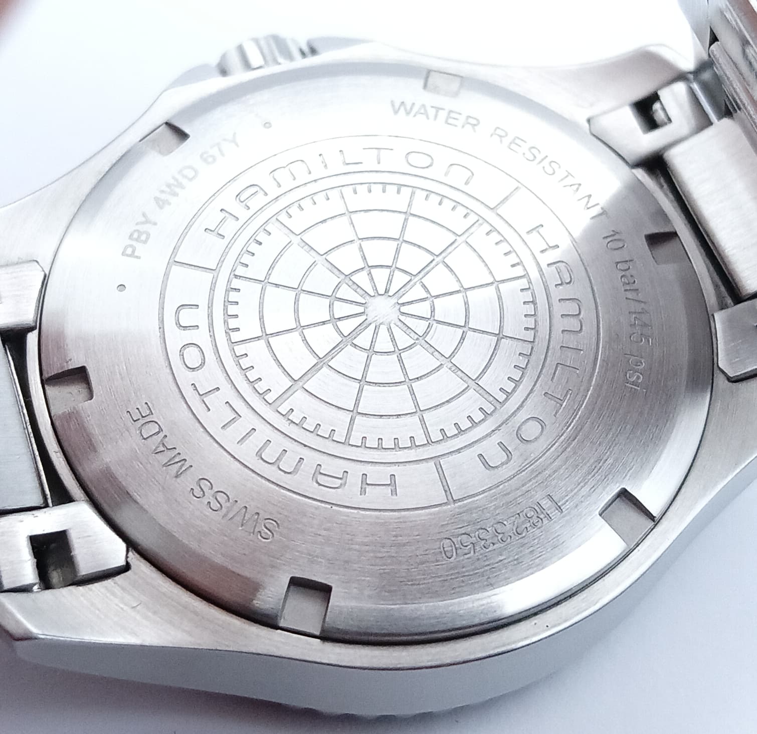 Hamilton Khaki Navy Scuba Ref.H82335131