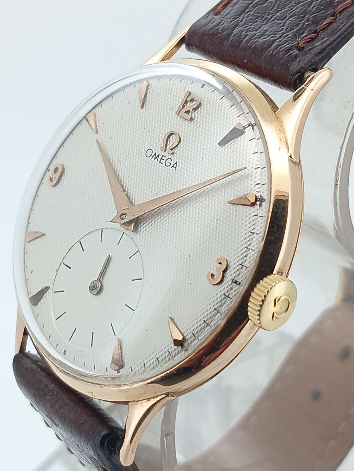 OMEGA Vintage "Honeycomb" Calatrava 18kt ⚜️