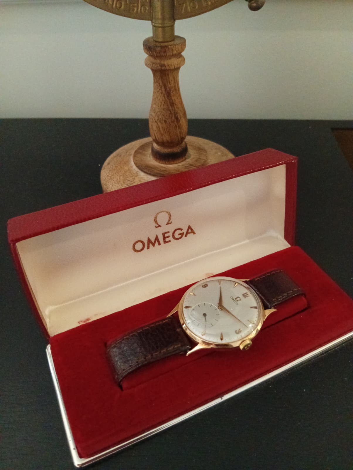 OMEGA Vintage "Honeycomb" Calatrava 18kt ⚜️