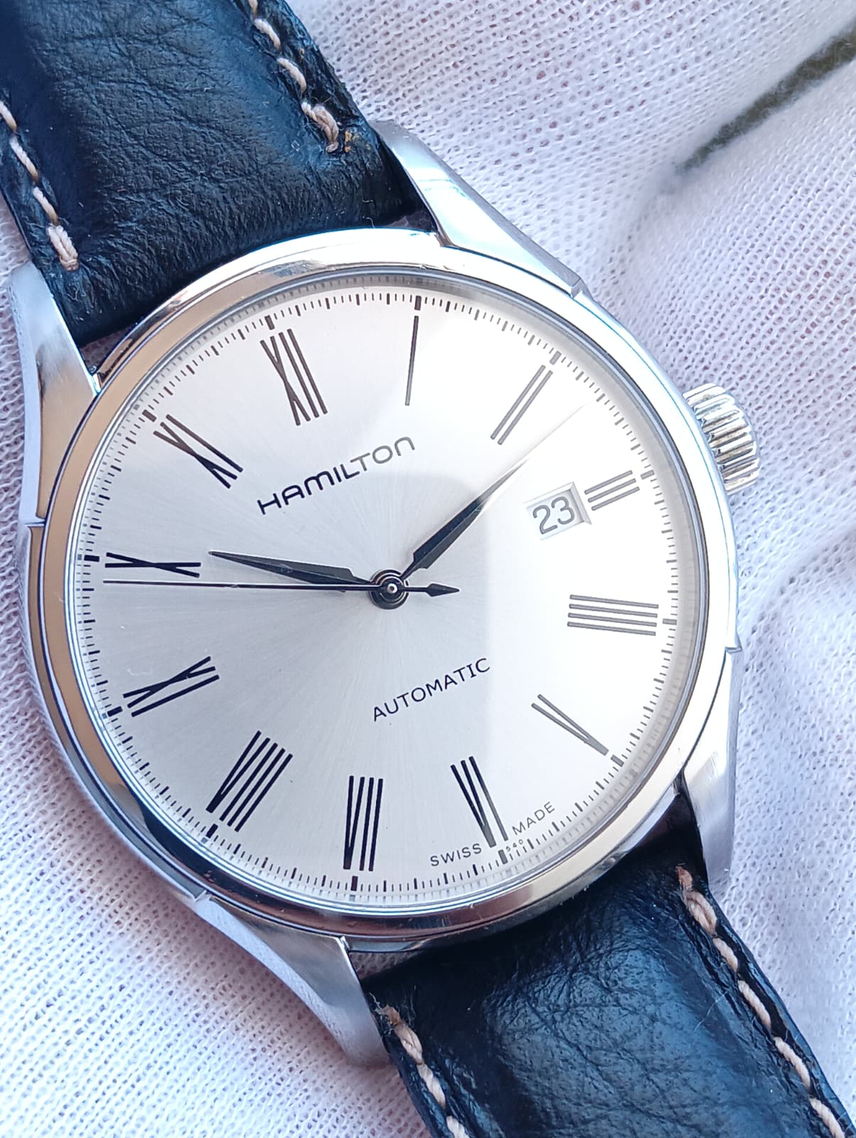 Hamilton American Classic Valiant Auto
